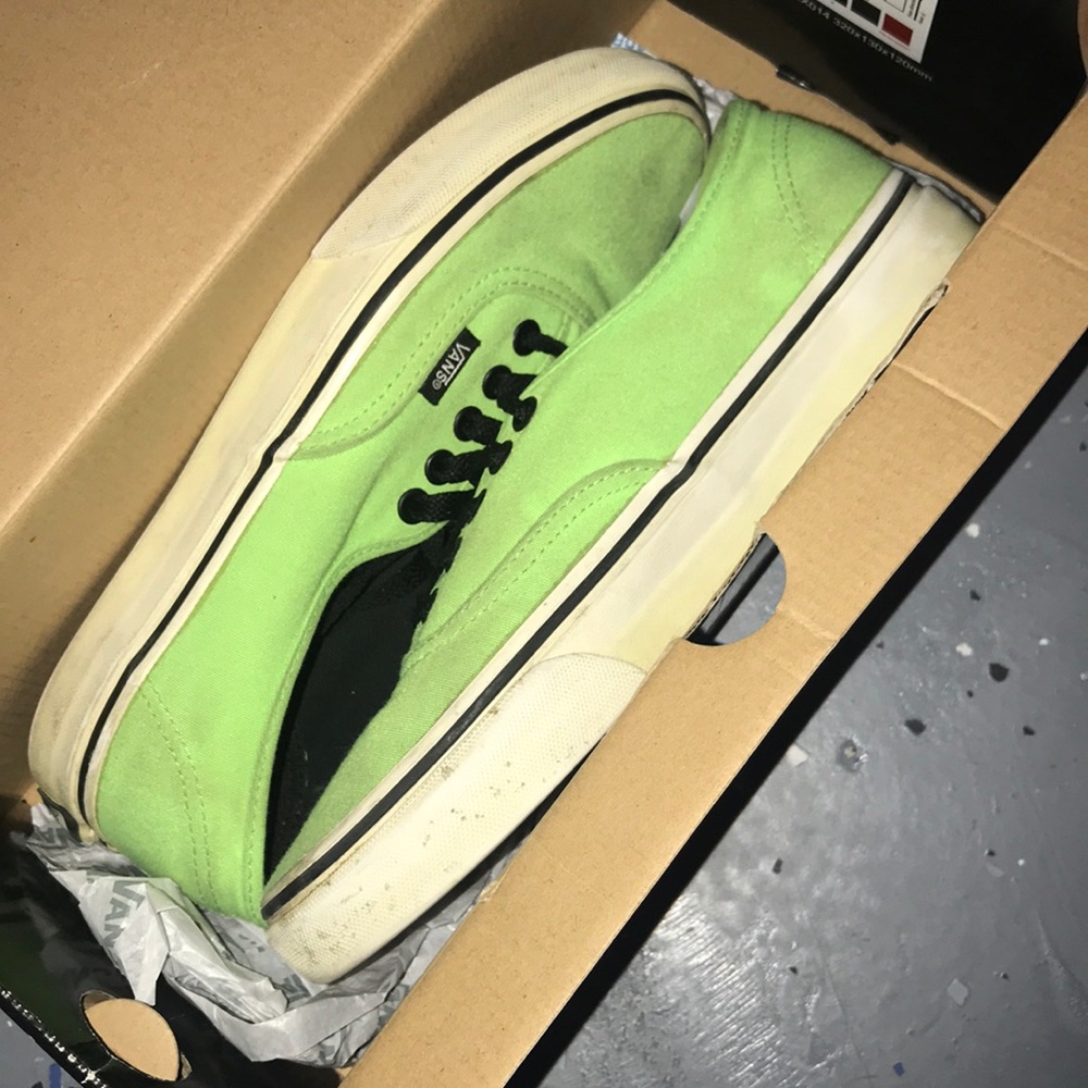 Highlight vans
